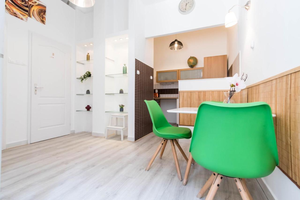 Leda'S Apartment Next To The Danube And Fashion Street Budapest Exteriör bild