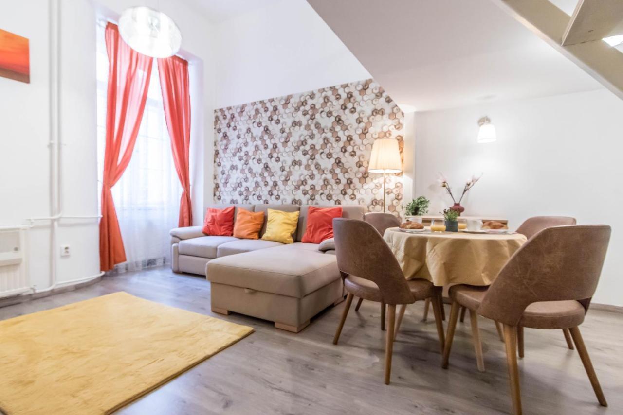 Leda'S Apartment Next To The Danube And Fashion Street Budapest Exteriör bild